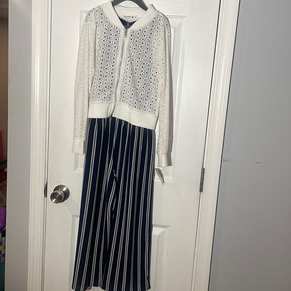 Knit Works navy and white capri romper size 10